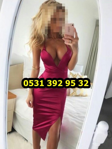 Akdeniz'in Göz Kamaştıran Escort Bayanı