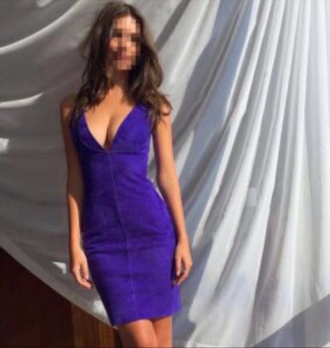 Akdeniz'in Rengarenk ve Eğlenceli Escort Bayanı